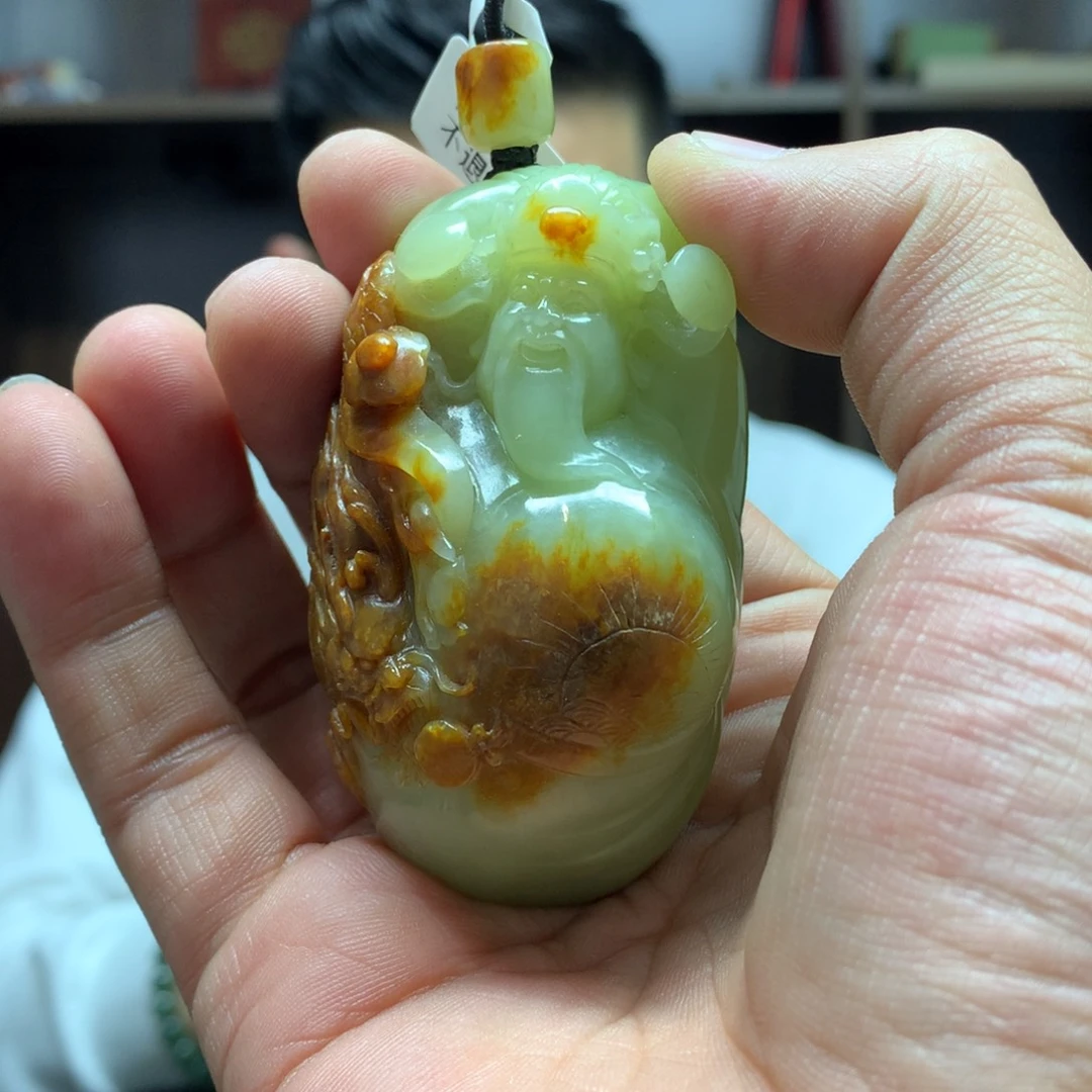 岫岩河磨玉（透闪石质玉）颈饰未镶嵌