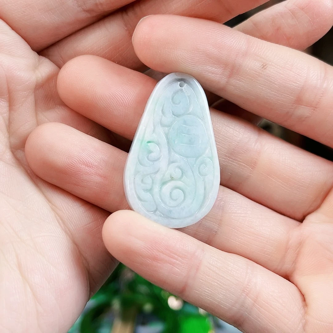 翡翠颈饰未镶嵌吊坠