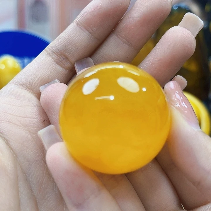 琥珀未镶嵌颈饰吊坠