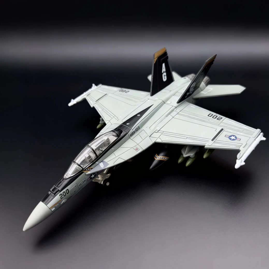【F18超级大黄蜂1：72】拼装模型的要自己拼装ABS工程塑料材质