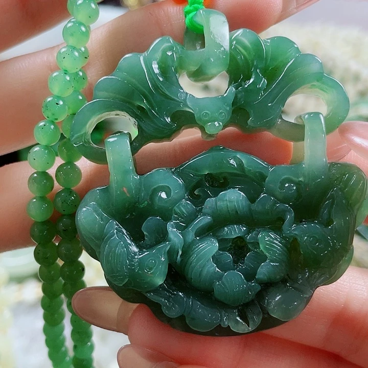 颈饰未镶嵌和田玉