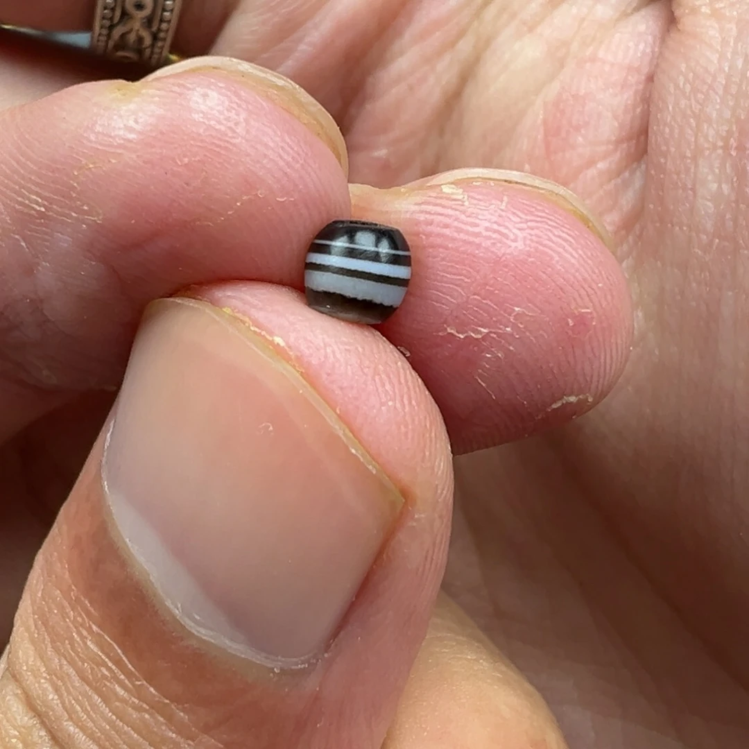 玛瑙/玉髓未镶嵌珠宝半成品t01 4*4....