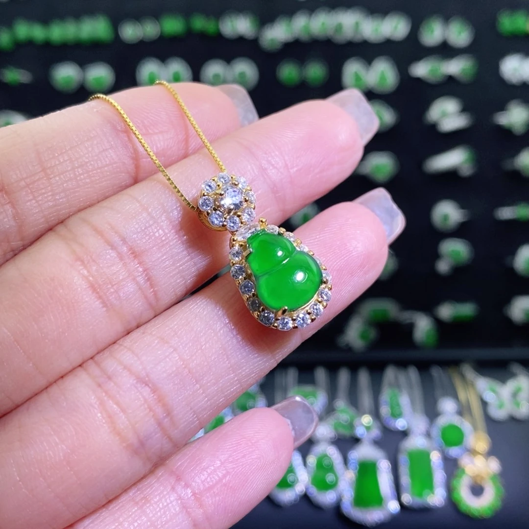 翡翠银S925镶嵌颈饰多样性