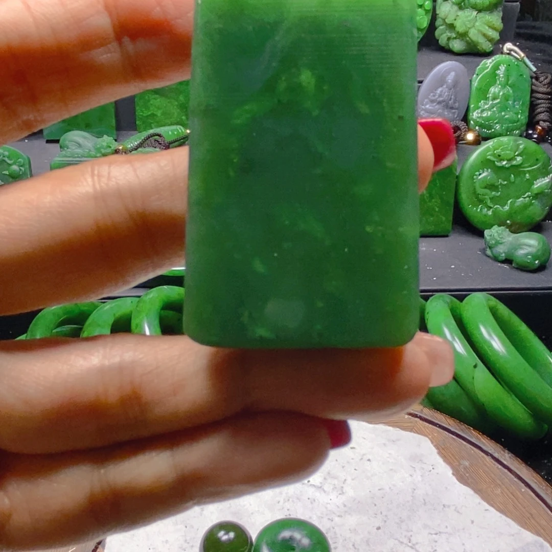 和田玉未镶嵌珠宝半成品