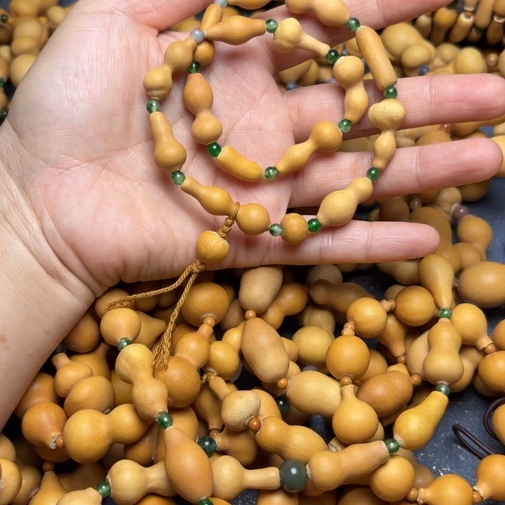 ?****塞精配小尺寸，瘦葫芦形