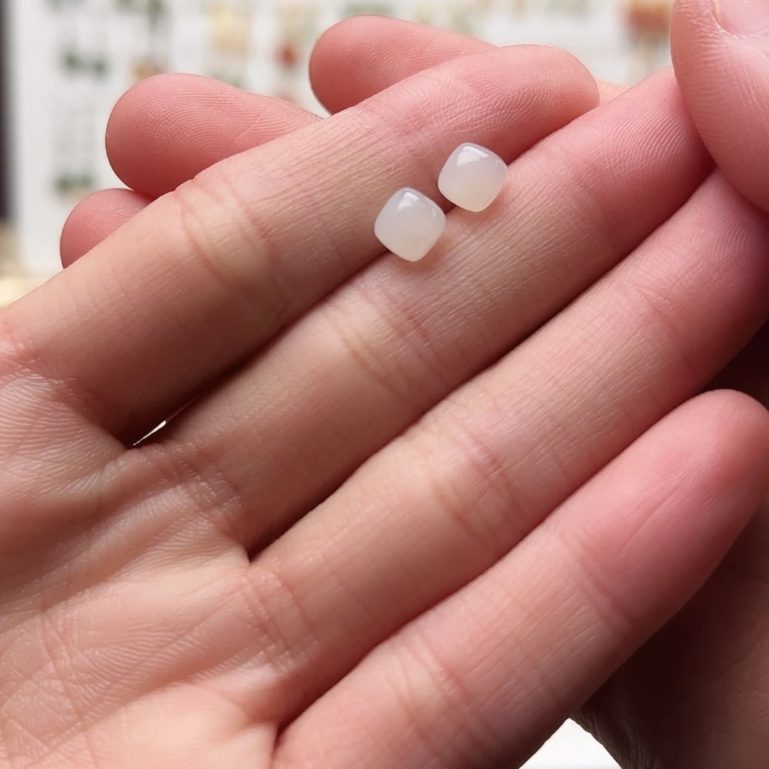 银S925镀金镶嵌和田玉耳饰