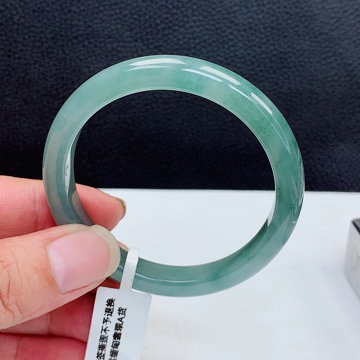 翡翠手镯未镶嵌53.3