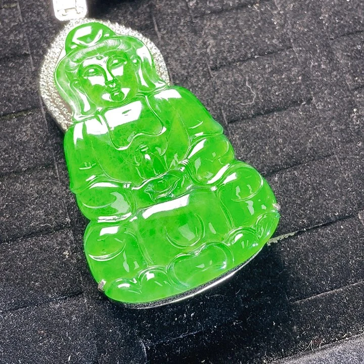 厚***年颈饰未镶嵌翡翠46