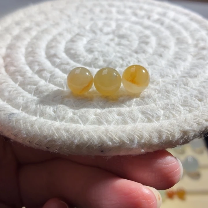 翡翠散珠翡翠卡9左右