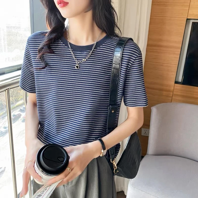 哺乳衣棉质短袖T恤夏季百搭显瘦条纹喂奶上衣打底月子服孕妇