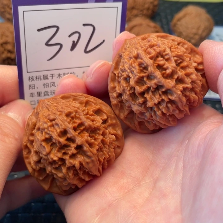 文玩核桃把件44星星302