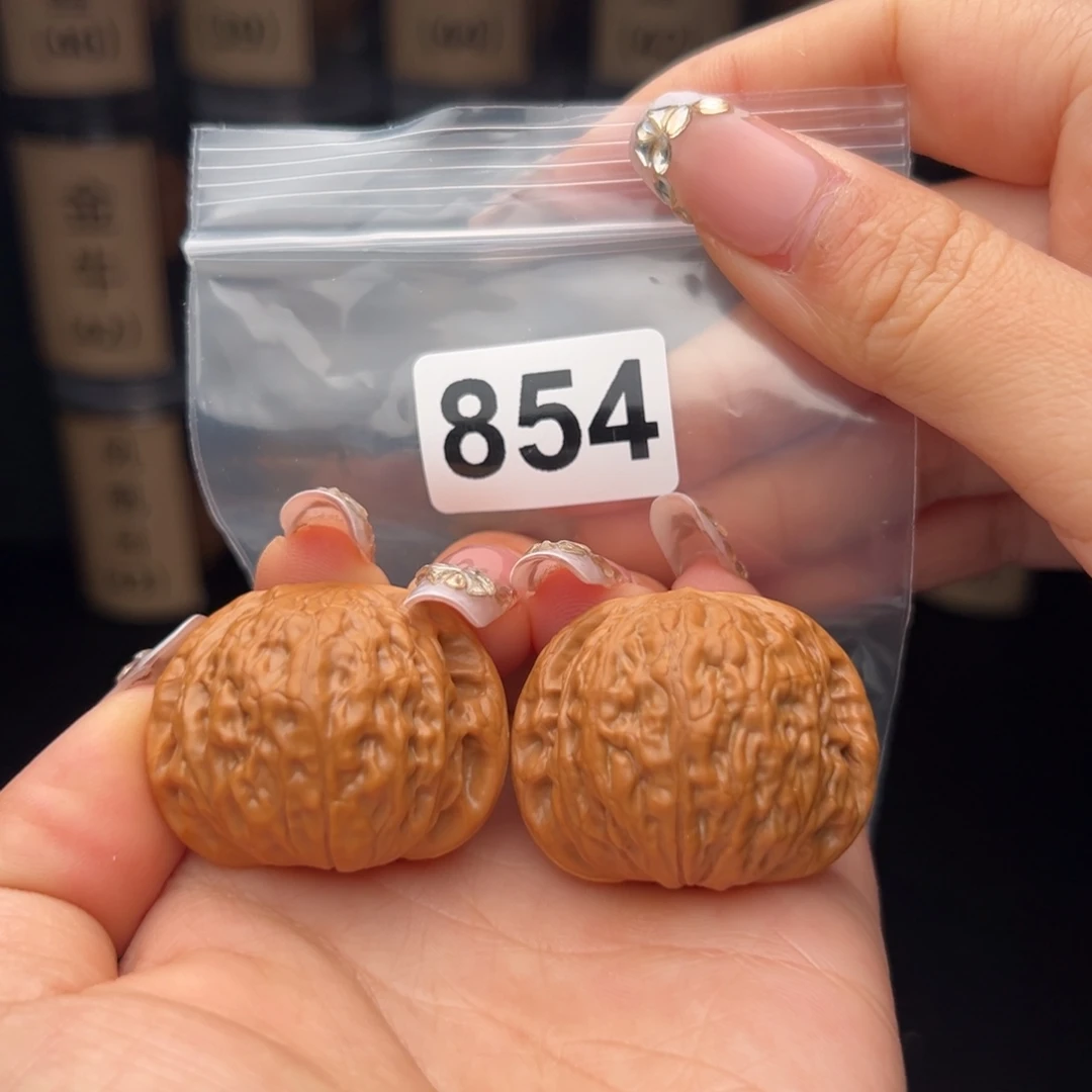 文玩核桃吊坠铁锤38