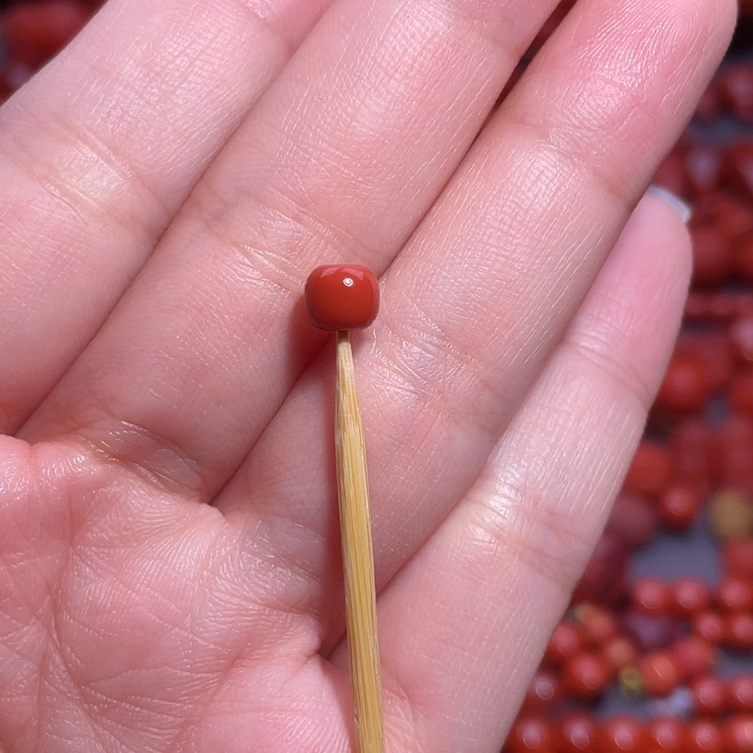钦***丶未镶嵌老型6南红玛瑙