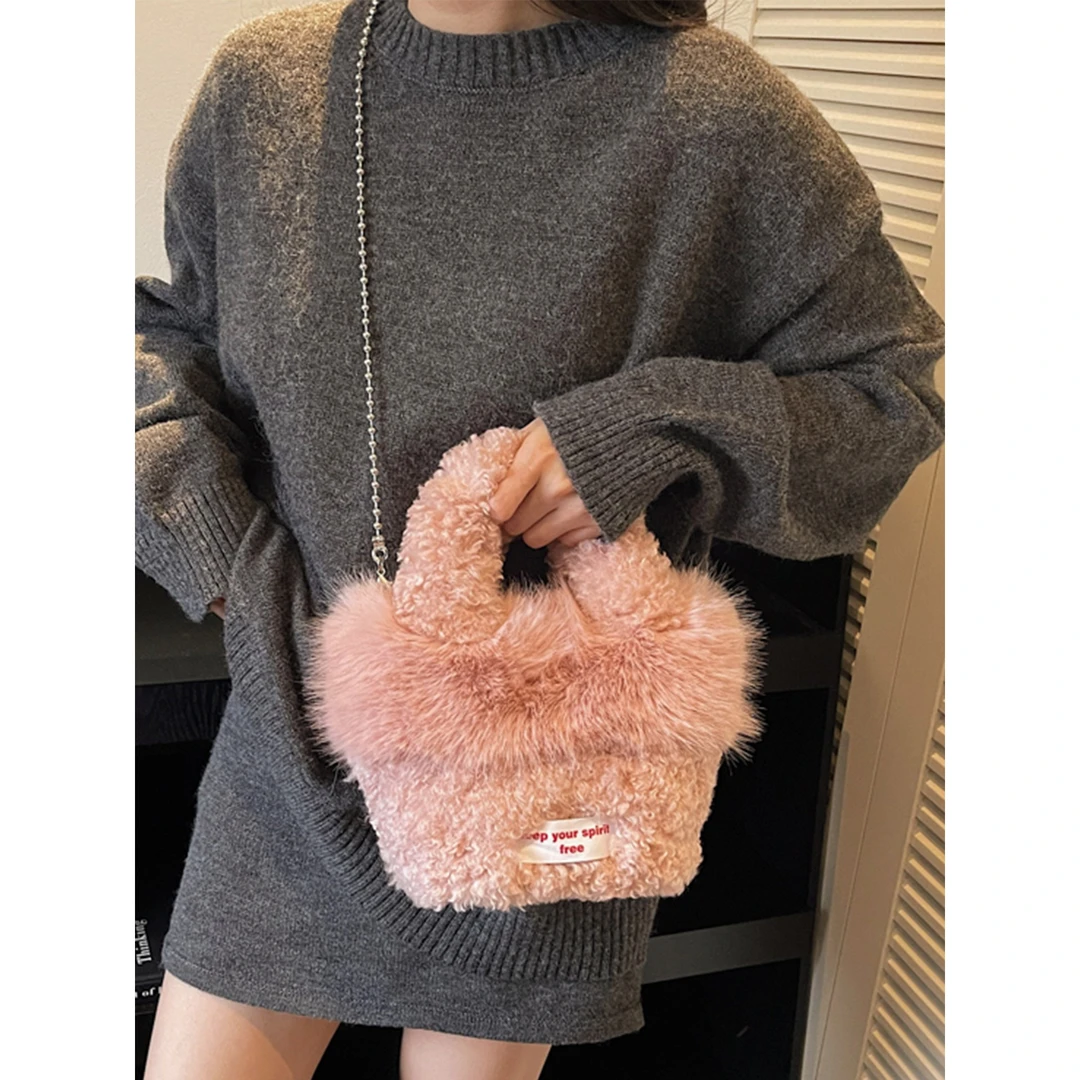 毛绒绒小包包女秋冬2025新款链条单肩斜挎包高级感洋气毛毛水桶包