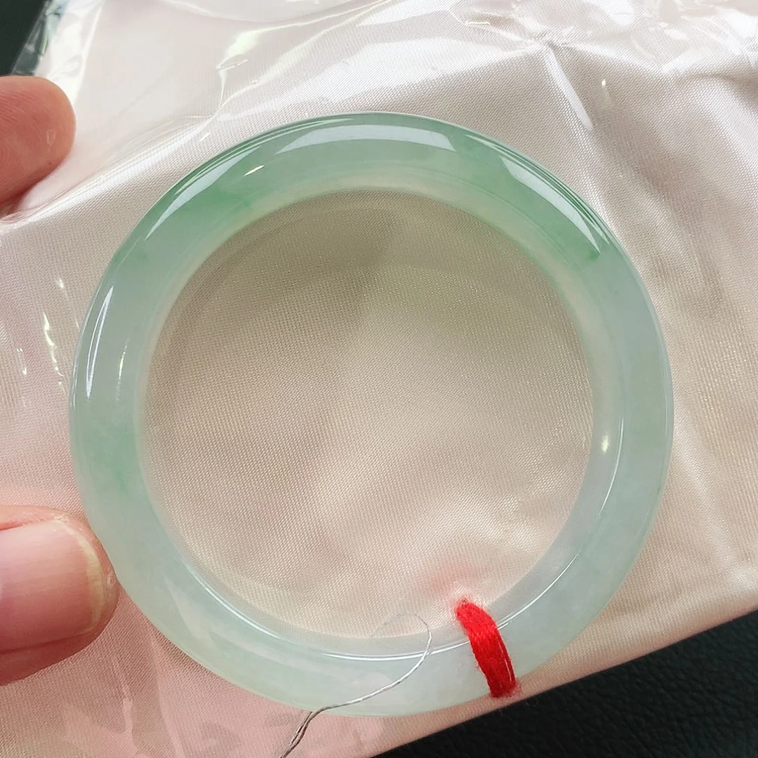 未镶嵌手镯翡翠天然翡翠手镯