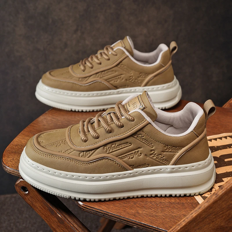 2025秋冬新款厚底舒适韩版百搭板鞋透气增高软皮潮流休闲板鞋