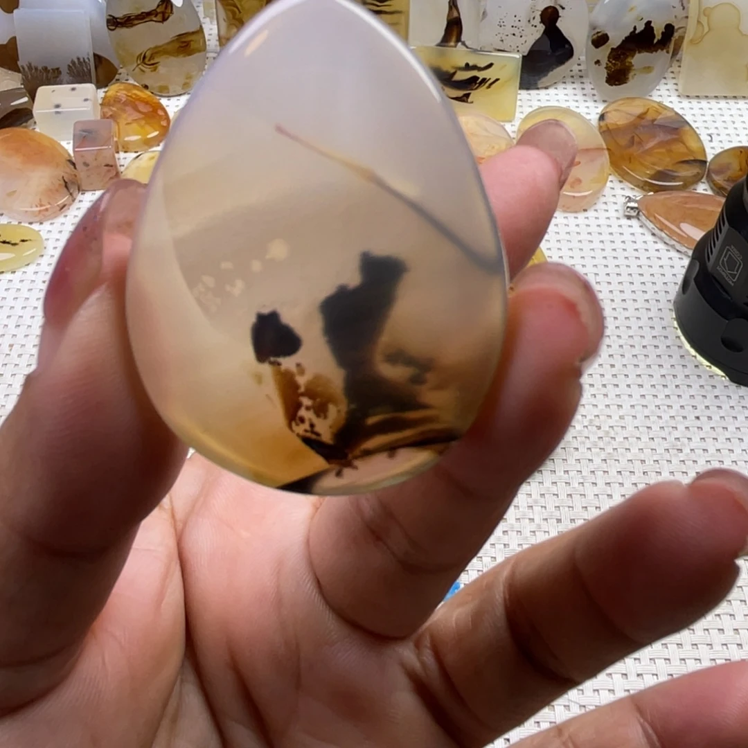 玛瑙/玉髓未镶嵌颈饰