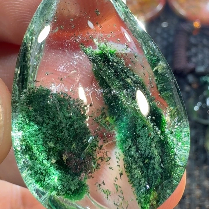 水晶颈饰未镶嵌西**农