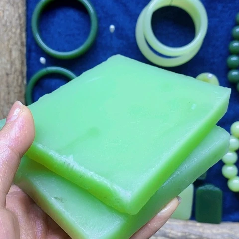 岫玉未镶嵌岫玉收*