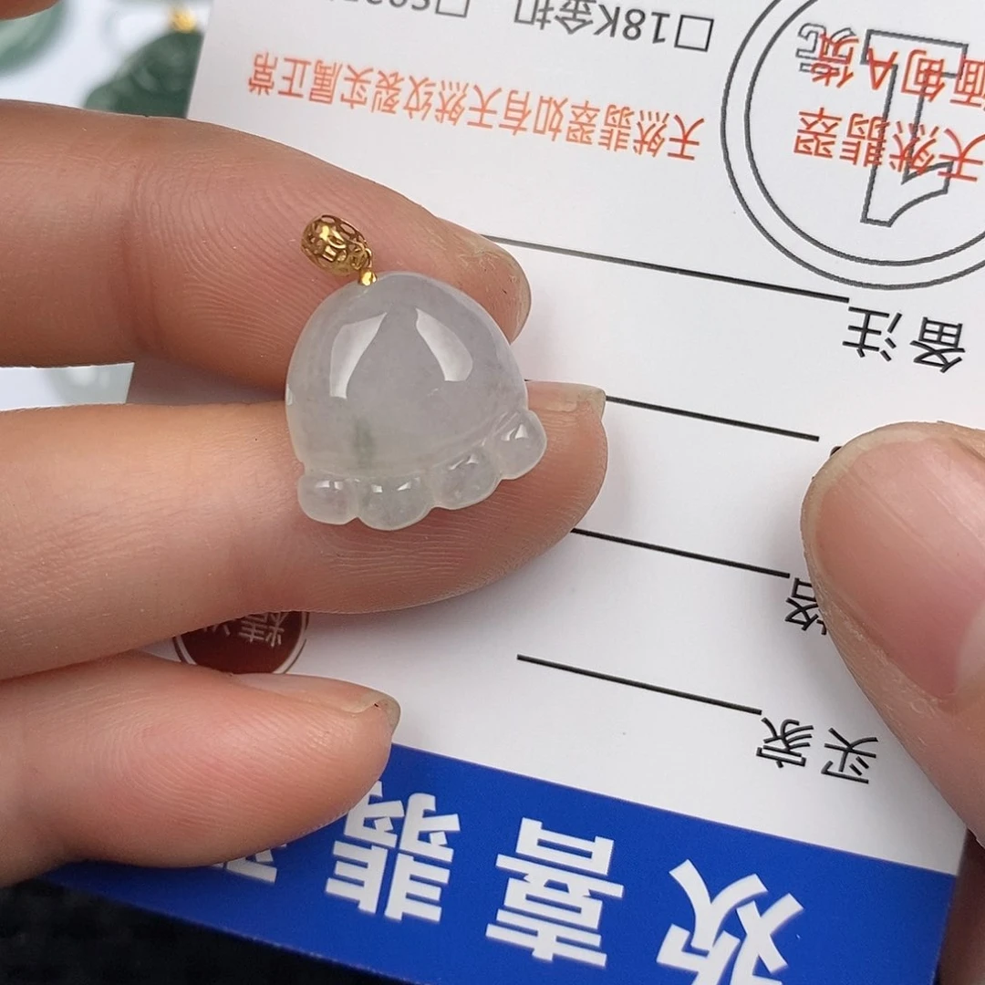 翡翠颈饰18K金镶嵌吊坠