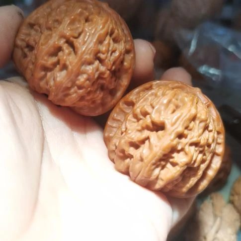 猴头核桃吊坠?*世42白狮子