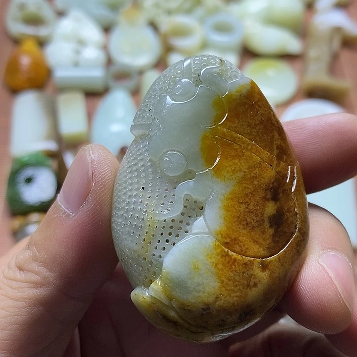 和田玉未镶嵌挂件