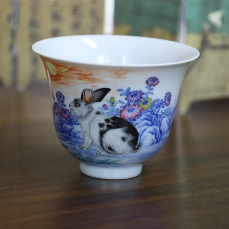 景德镇手工手绘青花斗彩生肖兔杯
