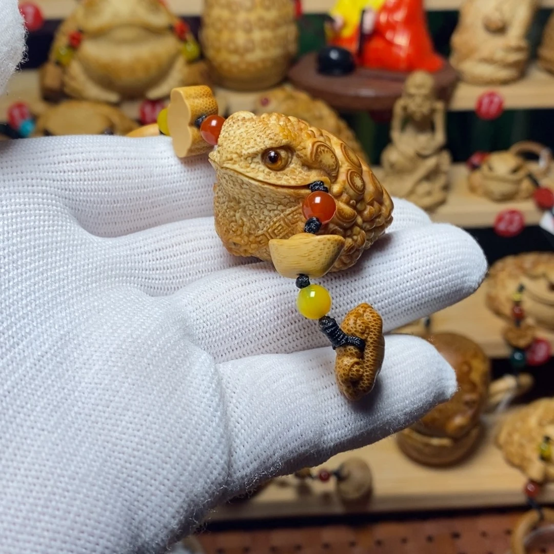 竹竹根雕精品鹰眼金蟾