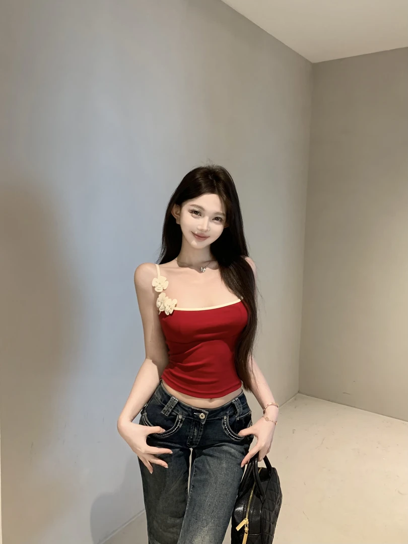 Yucii 红白撞色吊带上衣显瘦修身背心女夏