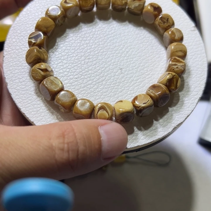 琥珀未镶嵌颈饰琥珀手串
