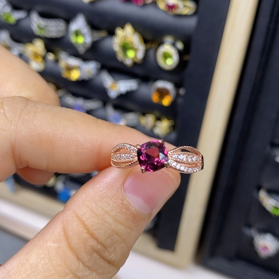 银S925镶嵌石榴石戒指