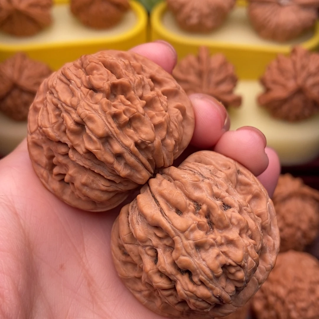 把件文玩核桃精品老树红皮四座楼41