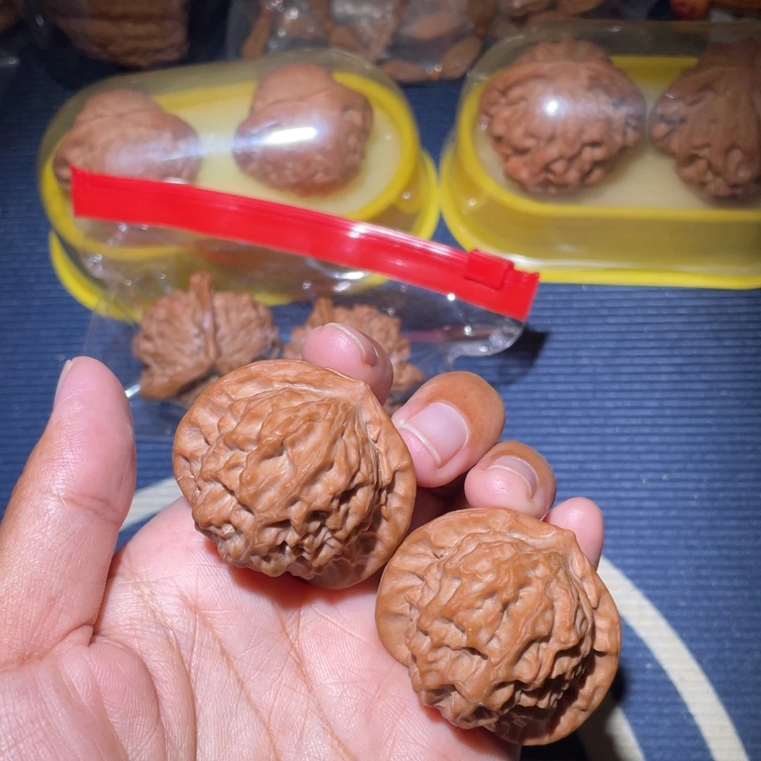 吊坠文玩核桃全品瓷娃娃40