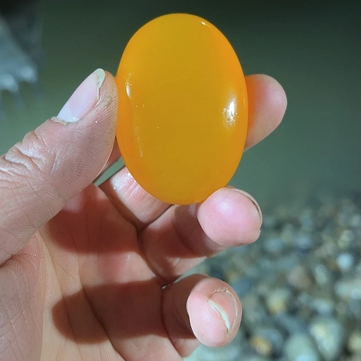 未镶嵌和田玉（糖玉）珠宝奇石