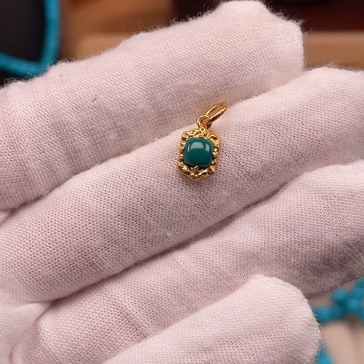 绿松石18K金镶嵌珠宝奇石