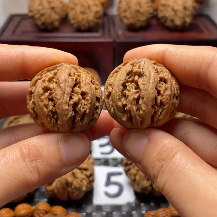 文玩核桃吊坠秦岭核桃