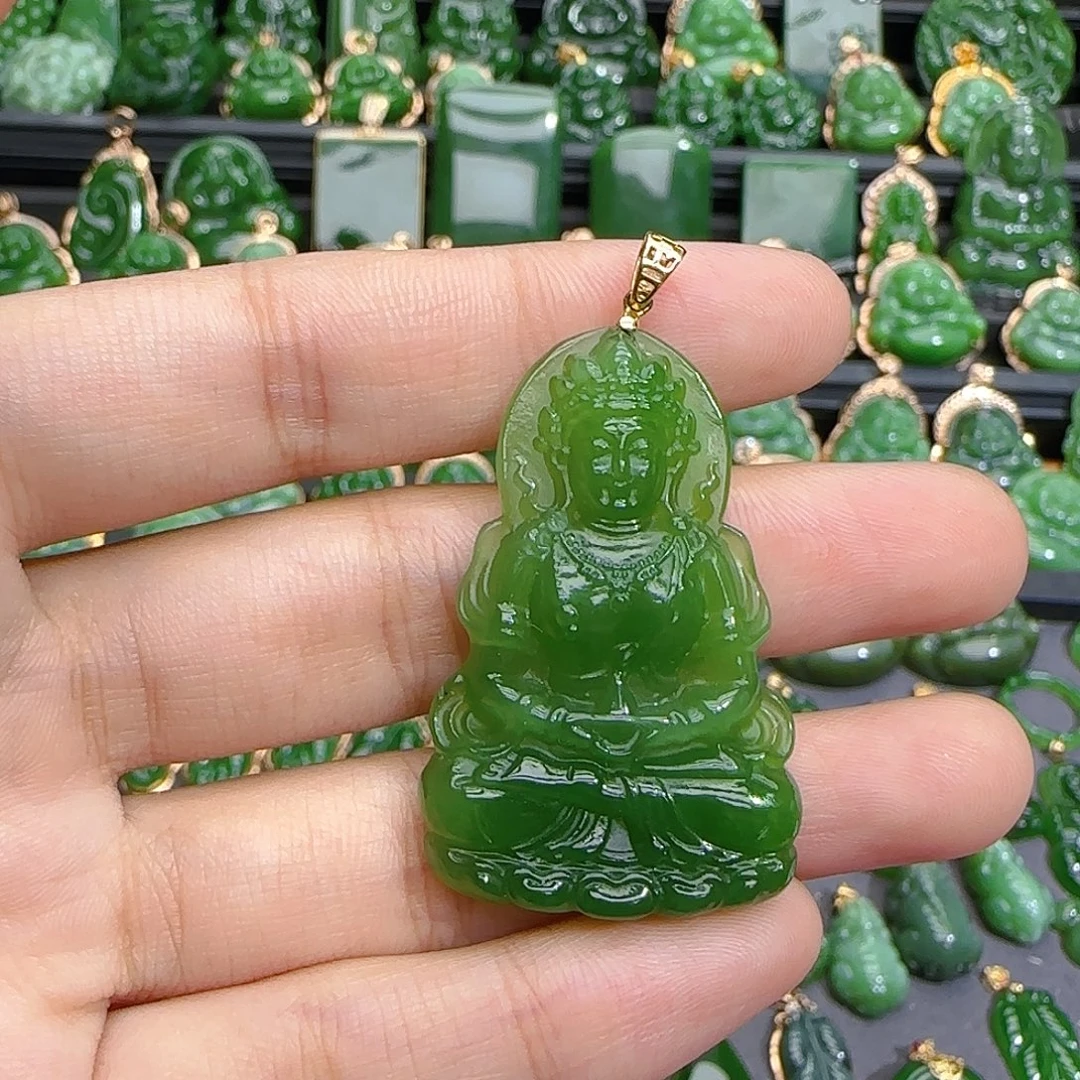 颈饰18K金镶嵌和田玉（碧玉）