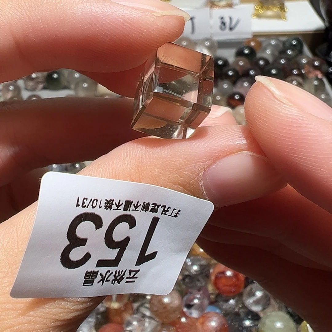 水晶未镶嵌珠宝半成品