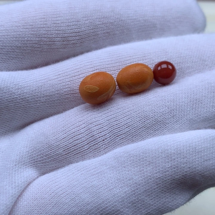 南红玛瑙未镶嵌珠宝奇石
