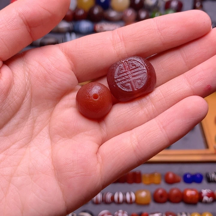 玛瑙/玉髓颈饰未镶嵌往***！