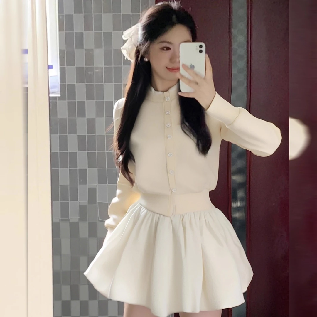 白色针织开衫短外套短款秋冬季裙子富家千金风上衣韩系穿搭套装