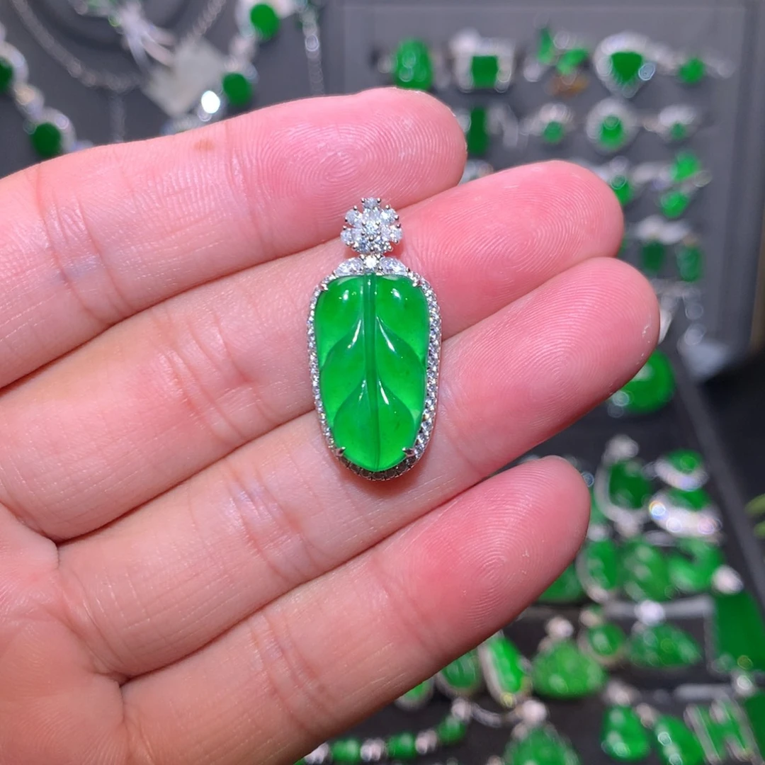 翡翠18K金镶嵌吊坠(不含链)天然翡翠