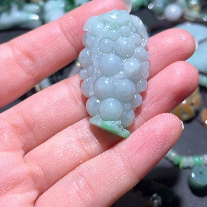 【闪购商品】翡翠颈饰未镶嵌天然翡翠