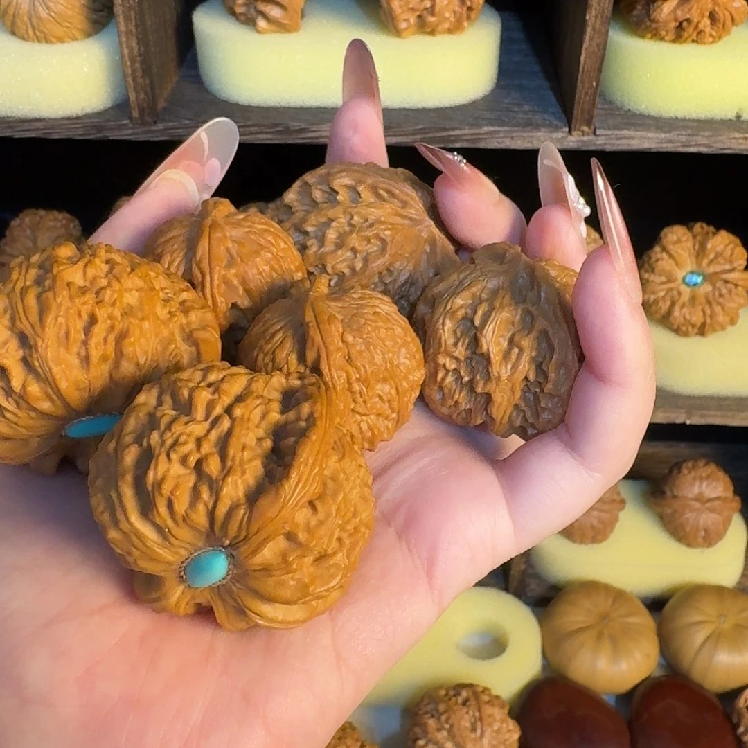 小***烤核桃手串/手链文玩核桃白狮子 苹果（镶嵌介意勿拍）