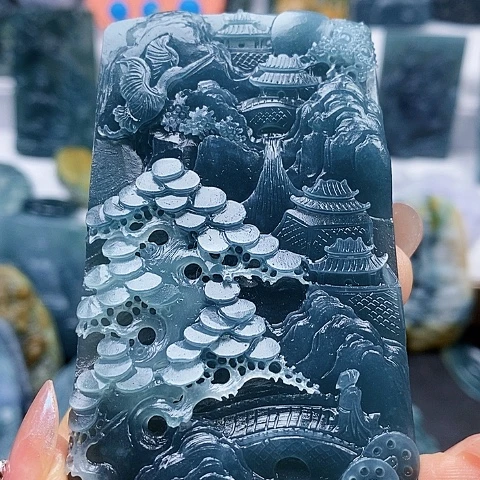 定制翡翠未镶嵌山水