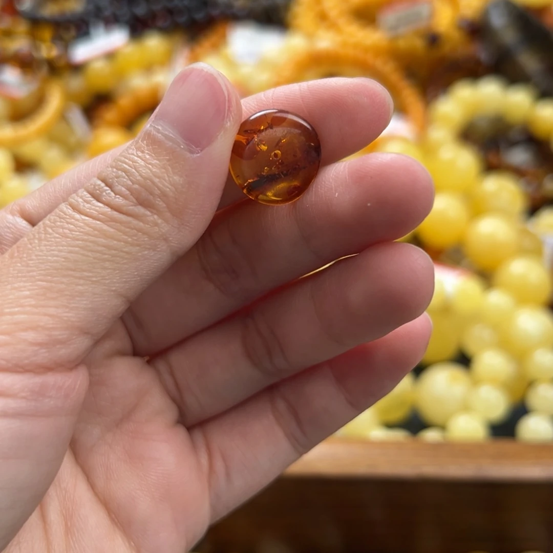 未镶嵌琥珀珠宝奇石