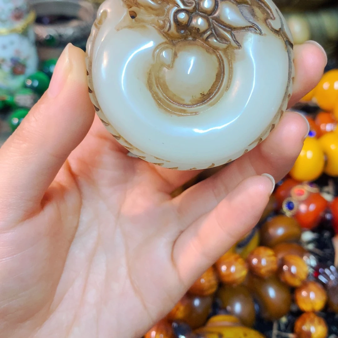 和田玉颈饰未镶嵌噢噢哦噢哦噢哦噢哦喔哦噢