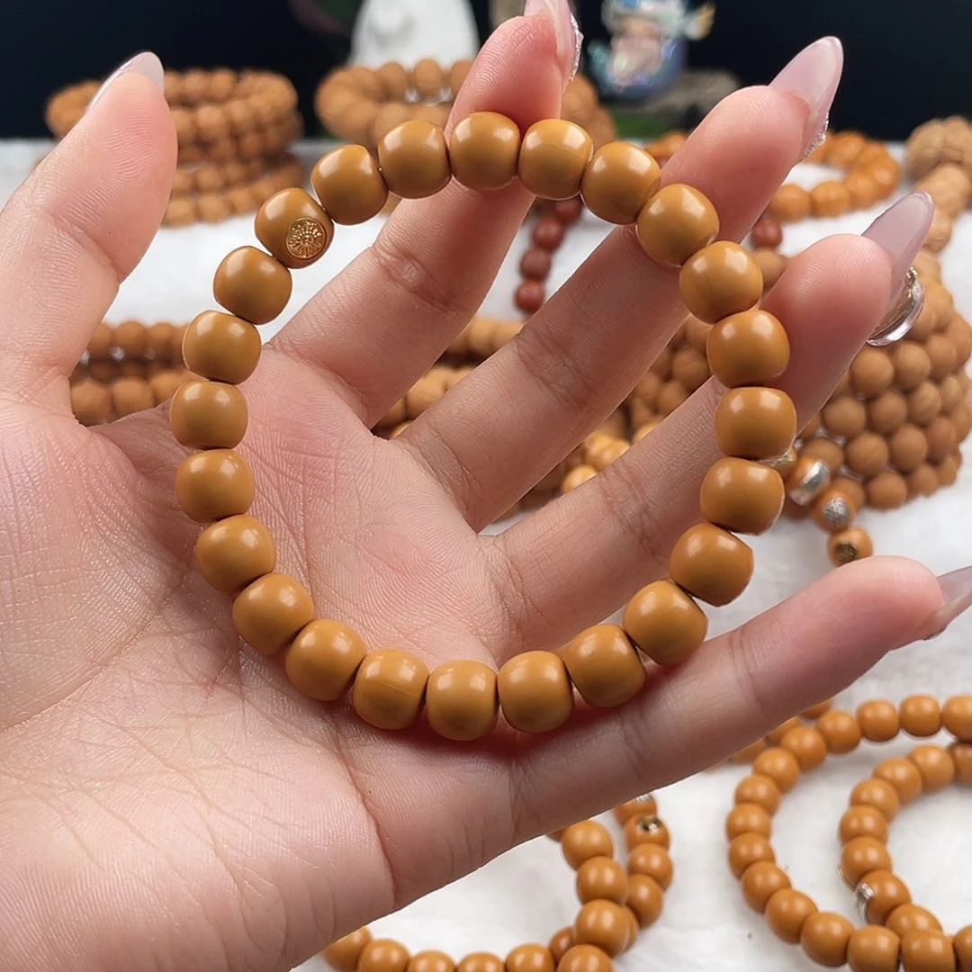 全品无暇猴头手串