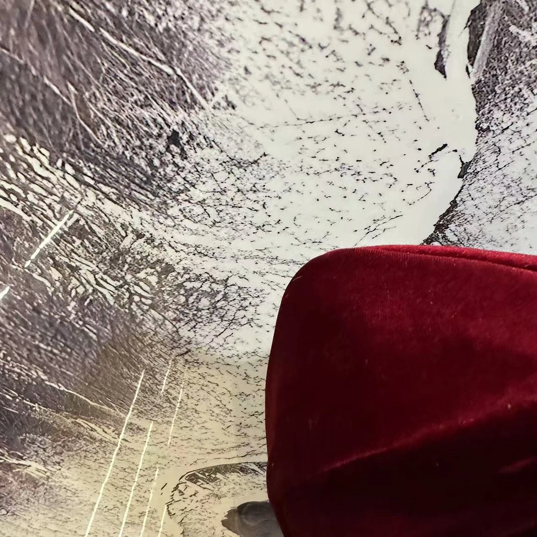 「冬季恋歌」丝绒红斜挎包