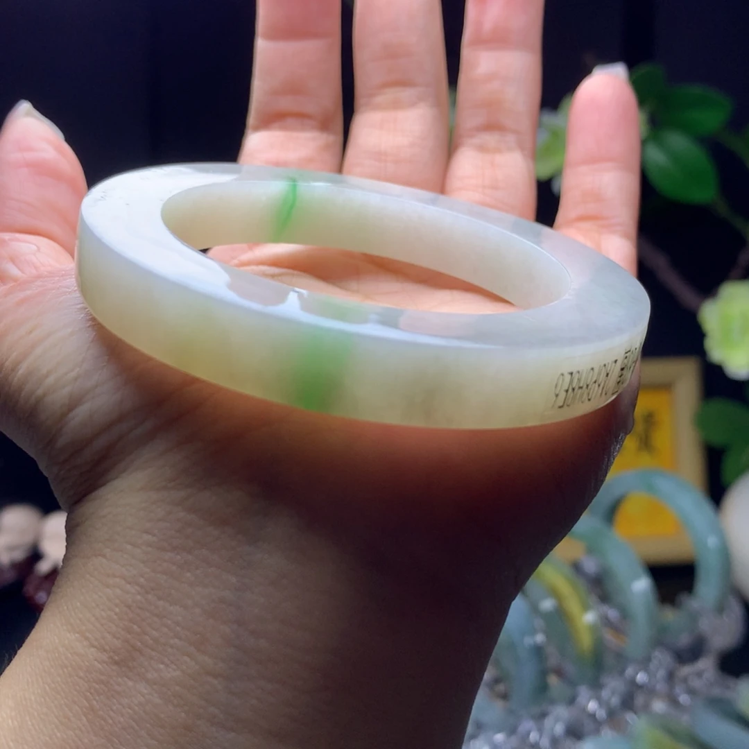 书***柠定制翡翠未镶嵌翡翠手镯55